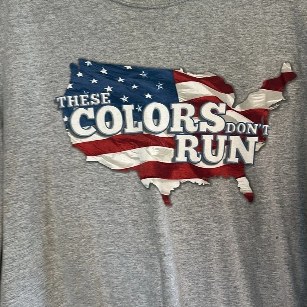 These colors don’t run tee size XL - Picture 2 of 3